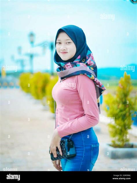 Beautiful Hijab Indonesia: Perfect Body Amateur Porn feat ...